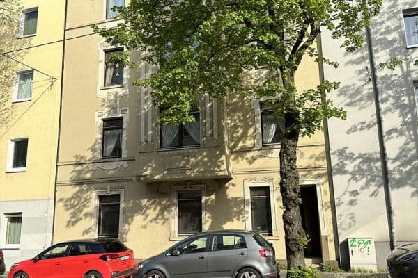 Prenájom bytu 3-izbový 87 m², Hattinger Str., Bochum Prenájom bytu 3-izbový 87 m², Hattinger Str., Bochum