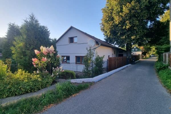 Predaj domu 158 m², pozemek 715 m², Pertoltice pod Ralskem Predaj domu 158 m², pozemek 715 m², Pertoltice pod Ralskem