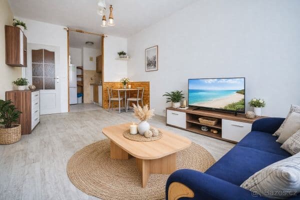 Predaj bytu 2-izbový 40 m², Holandská, Kladno Predaj bytu 2-izbový 40 m², Holandská, Kladno