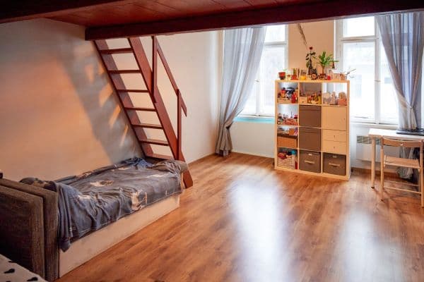 Prenájom bytu 1-izbový 42 m², Husitská, Praha Prenájom bytu 1-izbový 42 m², Husitská, Praha