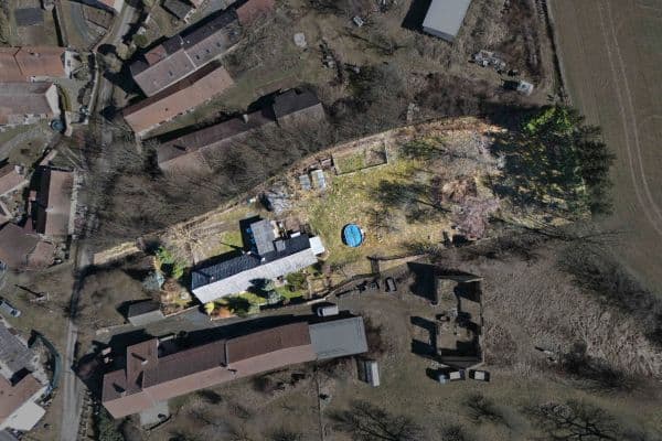 Predaj domu 100 m², pozemek 2.680 m², Barchovice Predaj domu 100 m², pozemek 2.680 m², Barchovice