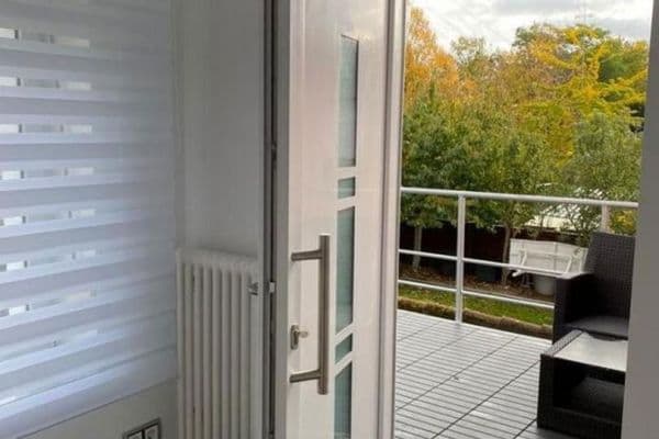 Prenájom bytu 2-izbový 50 m², München, Bavorsko Prenájom bytu 2-izbový 50 m², München, Bavorsko