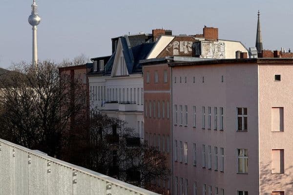 Prenájom bytu 1-izbový 30 m², Berlin, Berlín Prenájom bytu 1-izbový 30 m², Berlin, Berlín