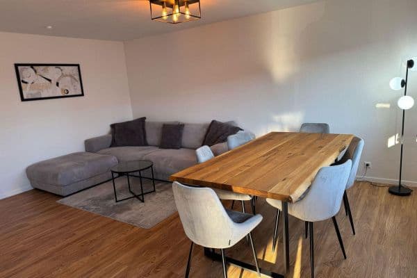 Prenájom bytu 4-izbový 85 m², Steinheim am Albuch Prenájom bytu 4-izbový 85 m², Steinheim am Albuch