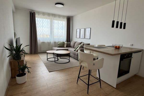 Prenájom bytu 2-izbový 55 m², Praha Prenájom bytu 2-izbový 55 m², Praha