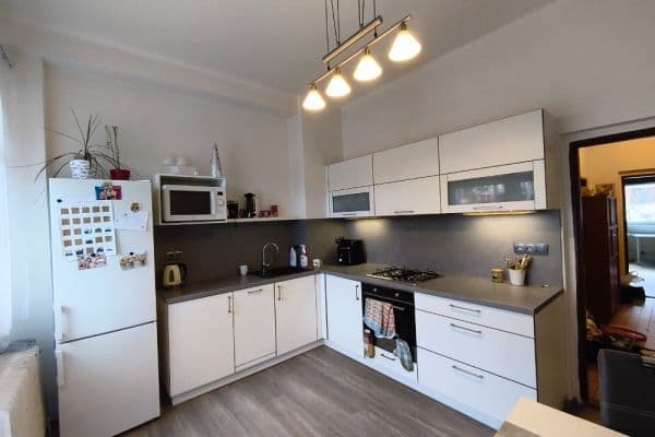 Prenájom bytu 2-izbový 69 m², Pod Školou, Praha Prenájom bytu 2-izbový 69 m², Pod Školou, Praha