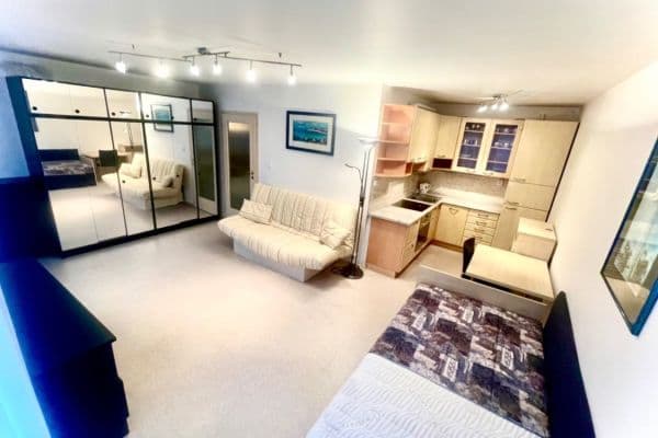 Prenájom bytu 1-izbový 33 m², Blattného, Praha Prenájom bytu 1-izbový 33 m², Blattného, Praha