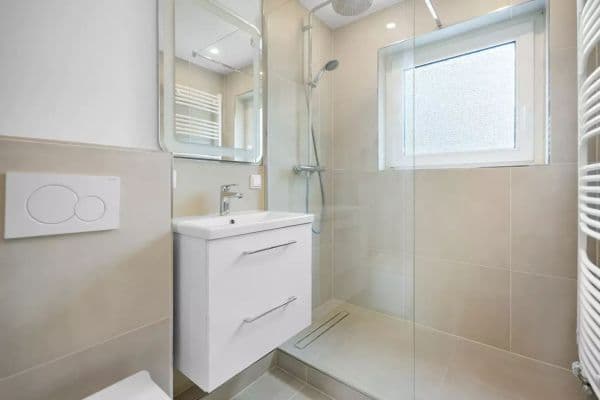 Prenájom bytu 3-izbový 58 m², Friedrich-Wagenfeld-Straße, Bremen, Brémy Prenájom bytu 3-izbový 58 m², Friedrich-Wagenfeld-Straße, Bremen, Brémy