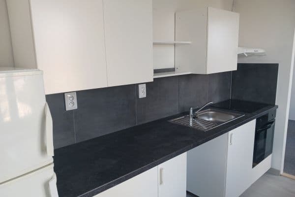 Prenájom bytu 1-izbový 31 m², náměstí SNP, Brno Prenájom bytu 1-izbový 31 m², náměstí SNP, Brno