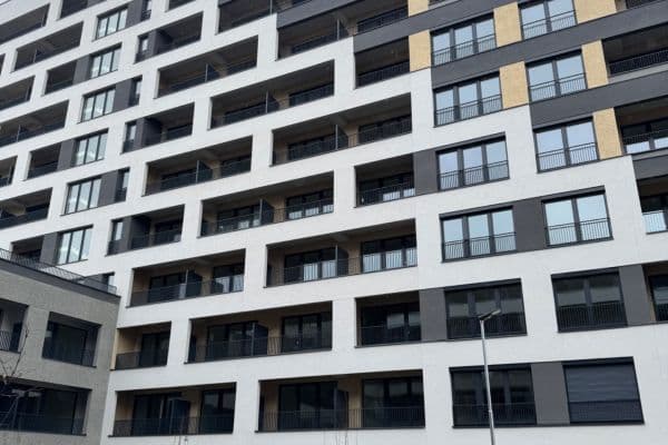 Prenájom bytu 1-izbový 32 m², Poděbradská, Praha Prenájom bytu 1-izbový 32 m², Poděbradská, Praha