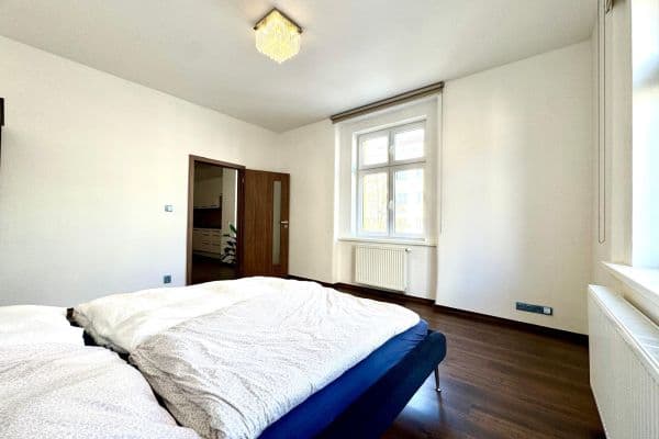 Prenájom bytu 2-izbový 49 m², Viktorinova, Praha Prenájom bytu 2-izbový 49 m², Viktorinova, Praha
