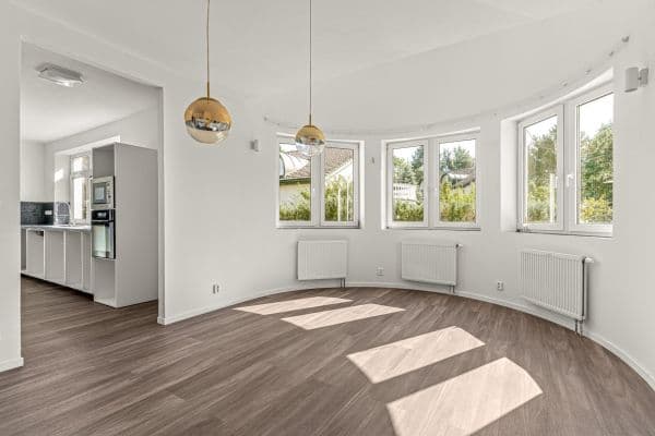 Predaj domu 591 m², pozemek 1.275 m², Skuhrovecká, Mnichovice Predaj domu 591 m², pozemek 1.275 m², Skuhrovecká, Mnichovice