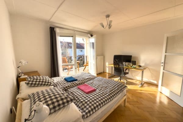 Prenájom domu 100 m², pozemek 200 m², Solidarity, Praha Prenájom domu 100 m², pozemek 200 m², Solidarity, Praha