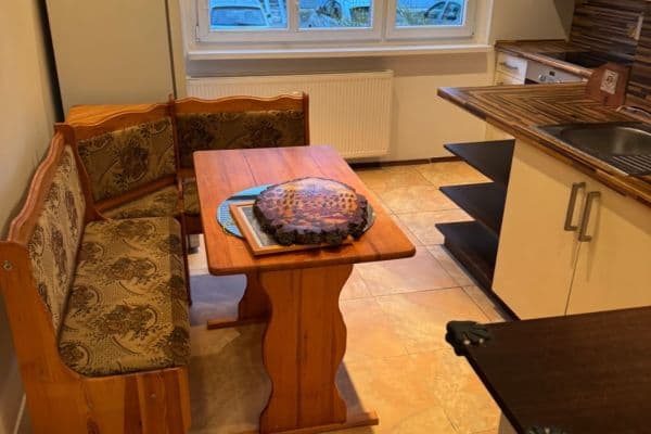 Prenájom bytu 2-izbový 52 m², Roztoky Prenájom bytu 2-izbový 52 m², Roztoky