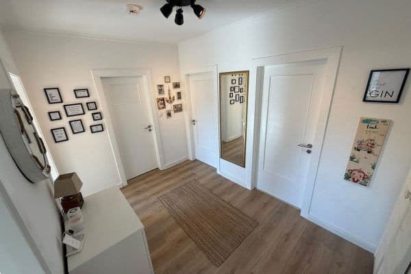 Predaj bytu 3-izbový 80 m², Hamburg, Hamburg Predaj bytu 3-izbový 80 m², Hamburg, Hamburg