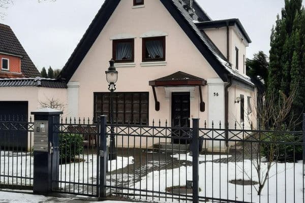 Predaj domu 256 m², pozemek 1.061 m², Farmsener Weg 56 + 56 a, Hamburg, Hamburg Predaj domu 256 m², pozemek 1.061 m², Farmsener Weg 56 + 56 a, Hamburg, Hamburg