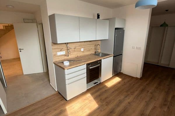 Prenájom bytu 1-izbový 22 m², Žleby, Rozdrojovice Prenájom bytu 1-izbový 22 m², Žleby, Rozdrojovice