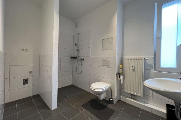 Prenájom bytu 2-izbový 59 m², Luisenstraße 28, Wuppertal Prenájom bytu 2-izbový 59 m², Luisenstraße 28, Wuppertal