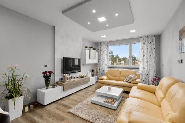 Predaj bytu 4-izbový 78 m², Cyrila Boudy, Slaný Predaj bytu 4-izbový 78 m², Cyrila Boudy, Slaný