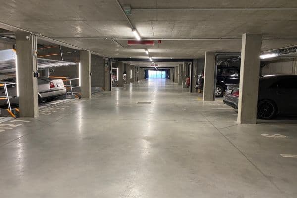 Prenájom garáže 13 m², Fillova, Brno Prenájom garáže 13 m², Fillova, Brno