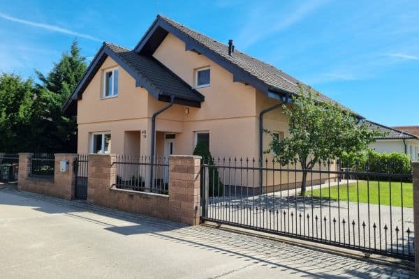 Predaj domu 187 m², pozemek 429 m², Achátová, Studené Predaj domu 187 m², pozemek 429 m², Achátová, Studené