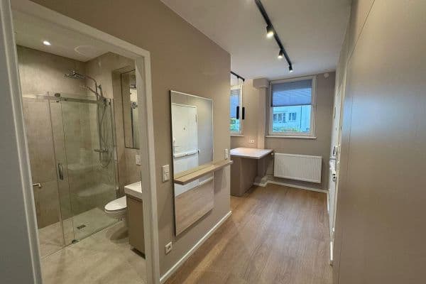 Prenájom bytu 2-izbový 50 m², Gotha-Allee 36, Berlin, Berlín Prenájom bytu 2-izbový 50 m², Gotha-Allee 36, Berlin, Berlín