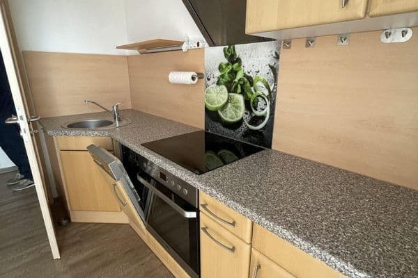 Prenájom bytu 3-izbový 72 m², Hauptstr. 34, Helmstedt, Dolné Sasko Prenájom bytu 3-izbový 72 m², Hauptstr. 34, Helmstedt, Dolné Sasko