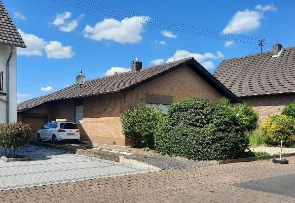 Predaj domu 135 m², pozemek 520 m², Niederkassel Predaj domu 135 m², pozemek 520 m², Niederkassel