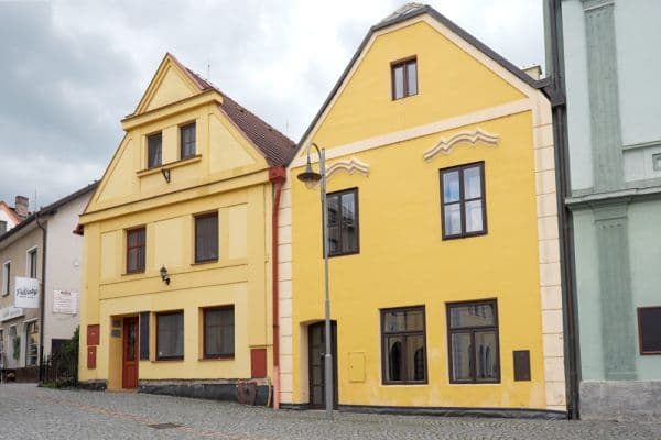 Prenájom bytu 1-izbový 38 m², náměstí Míru, Heřmanův Městec Prenájom bytu 1-izbový 38 m², náměstí Míru, Heřmanův Městec