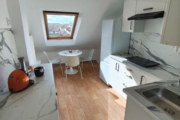 Prenájom bytu 1-izbový 42 m², Svojsíkova, Kladno Prenájom bytu 1-izbový 42 m², Svojsíkova, Kladno