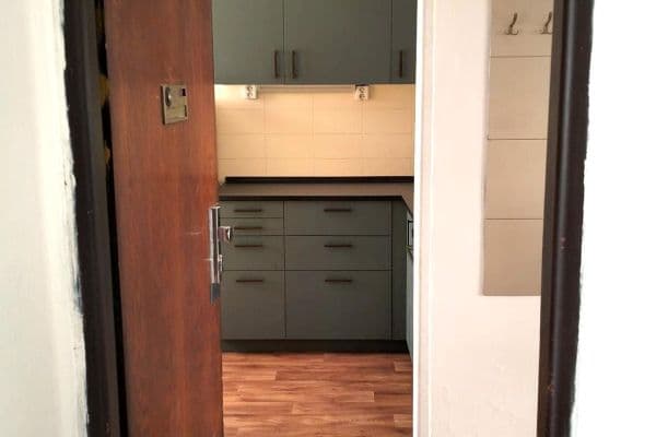 Predaj bytu 1-izbový 41 m², Na Zbořenci, Praha Predaj bytu 1-izbový 41 m², Na Zbořenci, Praha