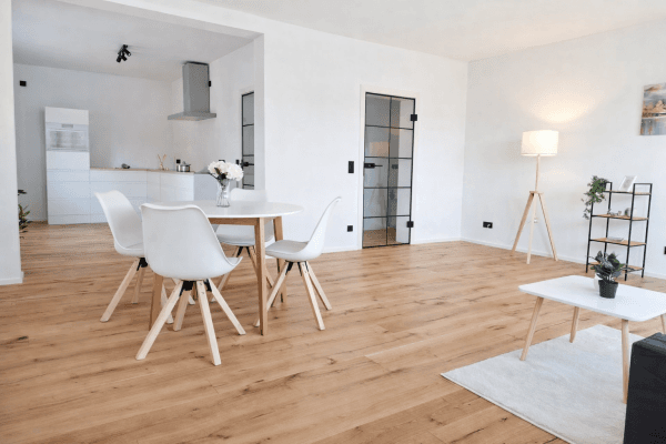 Predaj bytu 3-izbový 84 m², Tegernheim Predaj bytu 3-izbový 84 m², Tegernheim