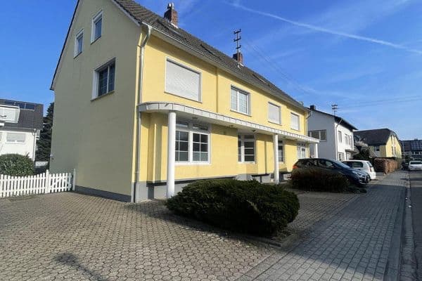 Prenájom bytu 2-izbový 79 m², Gothestraße 18, Sankt Augustin Prenájom bytu 2-izbový 79 m², Gothestraße 18, Sankt Augustin