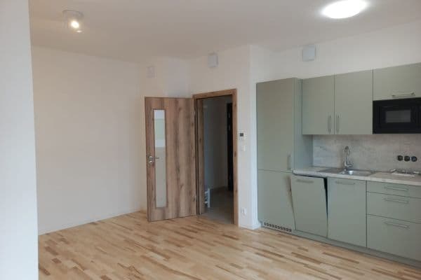 Prenájom bytu 1-izbový 32 m², Randova, Dobřichovice Prenájom bytu 1-izbový 32 m², Randova, Dobřichovice