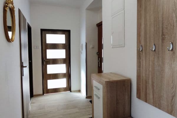 Predaj bytu 2-izbový 56 m², Královická, Praha Predaj bytu 2-izbový 56 m², Královická, Praha