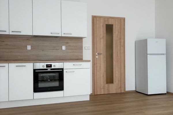 Prenájom bytu 1-izbový 34 m², Mochovská, Praha Prenájom bytu 1-izbový 34 m², Mochovská, Praha
