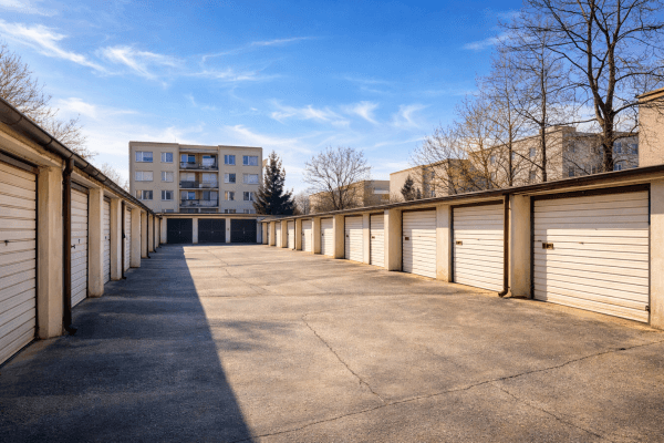 Predaj garáže 18 m², Odlehlá, Praha Predaj garáže 18 m², Odlehlá, Praha