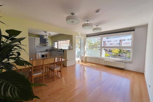 Predaj bytu 3-izbový 84 m², Am Speicher, 5, Berlin, Berlín Predaj bytu 3-izbový 84 m², Am Speicher, 5, Berlin, Berlín