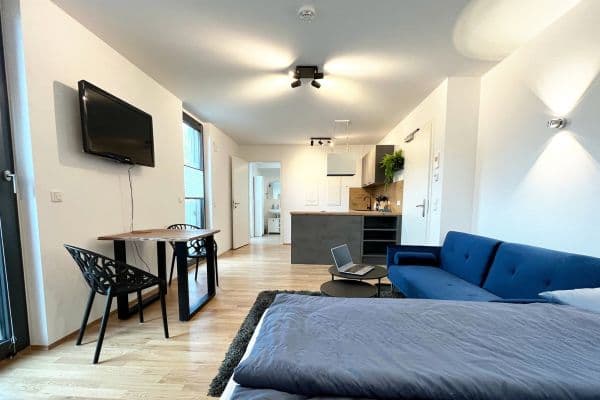 Prenájom bytu 1-izbový 35 m², Rudower Chaussee 32, Berlin, Berlín Prenájom bytu 1-izbový 35 m², Rudower Chaussee 32, Berlin, Berlín