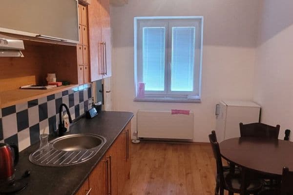 Prenájom bytu 2-izbový 65 m², Sirotčí, Ostrava Prenájom bytu 2-izbový 65 m², Sirotčí, Ostrava