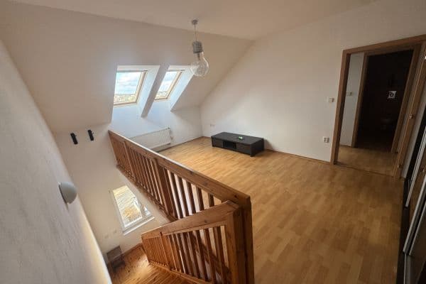 Prenájom bytu 2-izbový 52 m², Za Poštou, Dobříš Prenájom bytu 2-izbový 52 m², Za Poštou, Dobříš