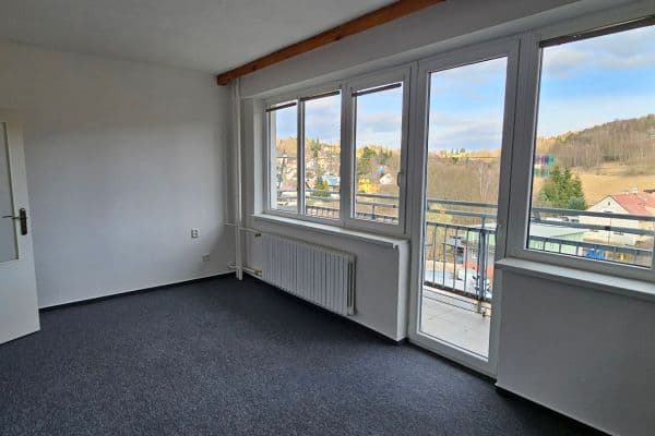 Prenájom bytu 2-izbový 49 m², Pasecké náměstí, Jablonec nad Nisou Prenájom bytu 2-izbový 49 m², Pasecké náměstí, Jablonec nad Nisou