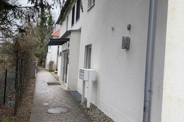 Prenájom bytu 2-izbový 70 m², Forstenrieder Allee 221, München, Bavorsko Prenájom bytu 2-izbový 70 m², Forstenrieder Allee 221, München, Bavorsko