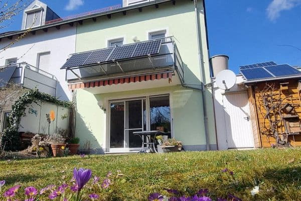 Predaj domu 150 m², pozemek 207 m², Händelstr. 1, Feldkirchen, Bavorsko Predaj domu 150 m², pozemek 207 m², Händelstr. 1, Feldkirchen, Bavorsko