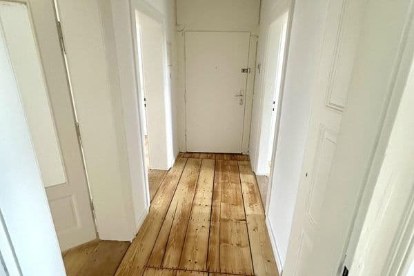 Prenájom bytu 4-izbový 123 m², Geishornstraße 8, Offenbach am Main Prenájom bytu 4-izbový 123 m², Geishornstraße 8, Offenbach am Main