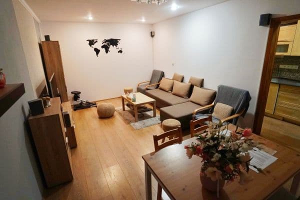 Prenájom bytu 2-izbový 64 m², Bodláková, Kochovice Prenájom bytu 2-izbový 64 m², Bodláková, Kochovice