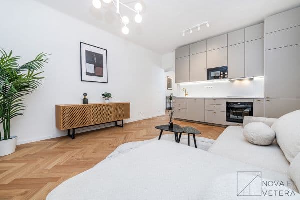 Predaj bytu 4-izbový 76 m², Kolátorova, Praha Predaj bytu 4-izbový 76 m², Kolátorova, Praha