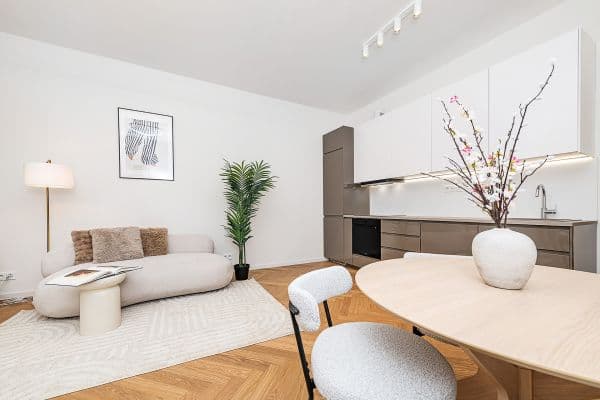 Predaj bytu 2-izbový 53 m², Kralická, Praha Predaj bytu 2-izbový 53 m², Kralická, Praha