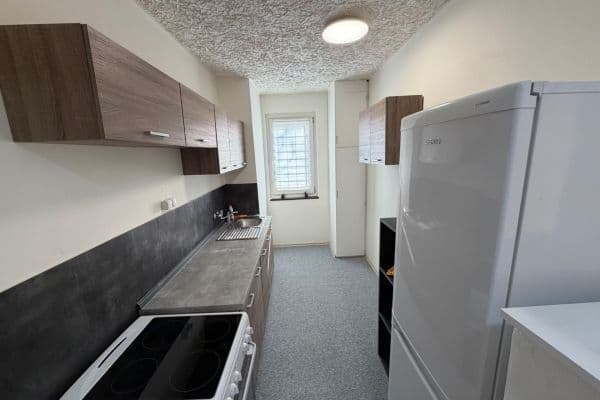 Prenájom bytu 1-izbový 38 m², Cihlářská, Chomutov Prenájom bytu 1-izbový 38 m², Cihlářská, Chomutov