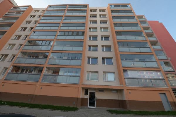 Prenájom bytu 3-izbový 68 m², M. Švabinského, Kladno Prenájom bytu 3-izbový 68 m², M. Švabinského, Kladno